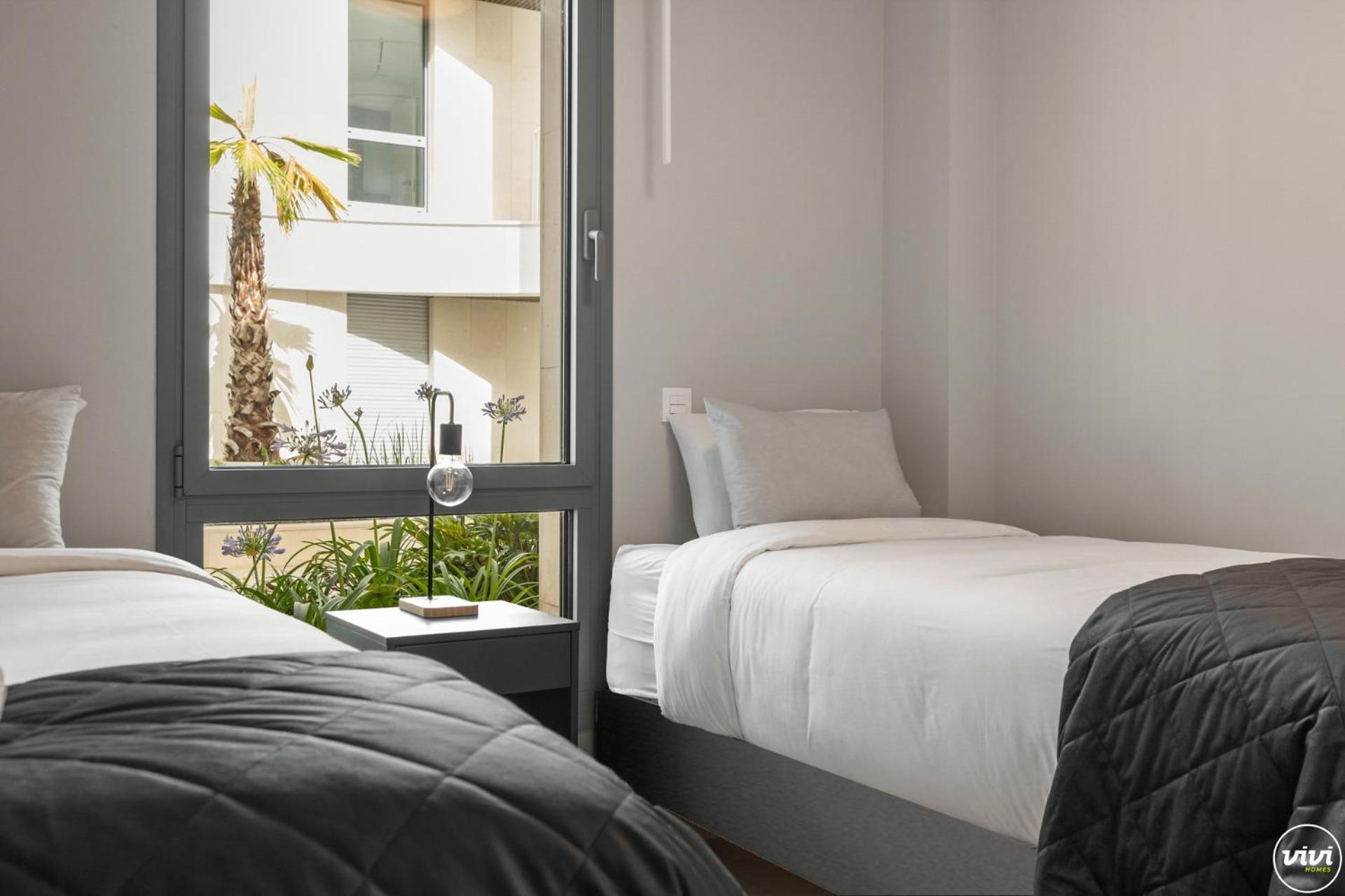Vivi Homes - Cosy Pool, Gym &