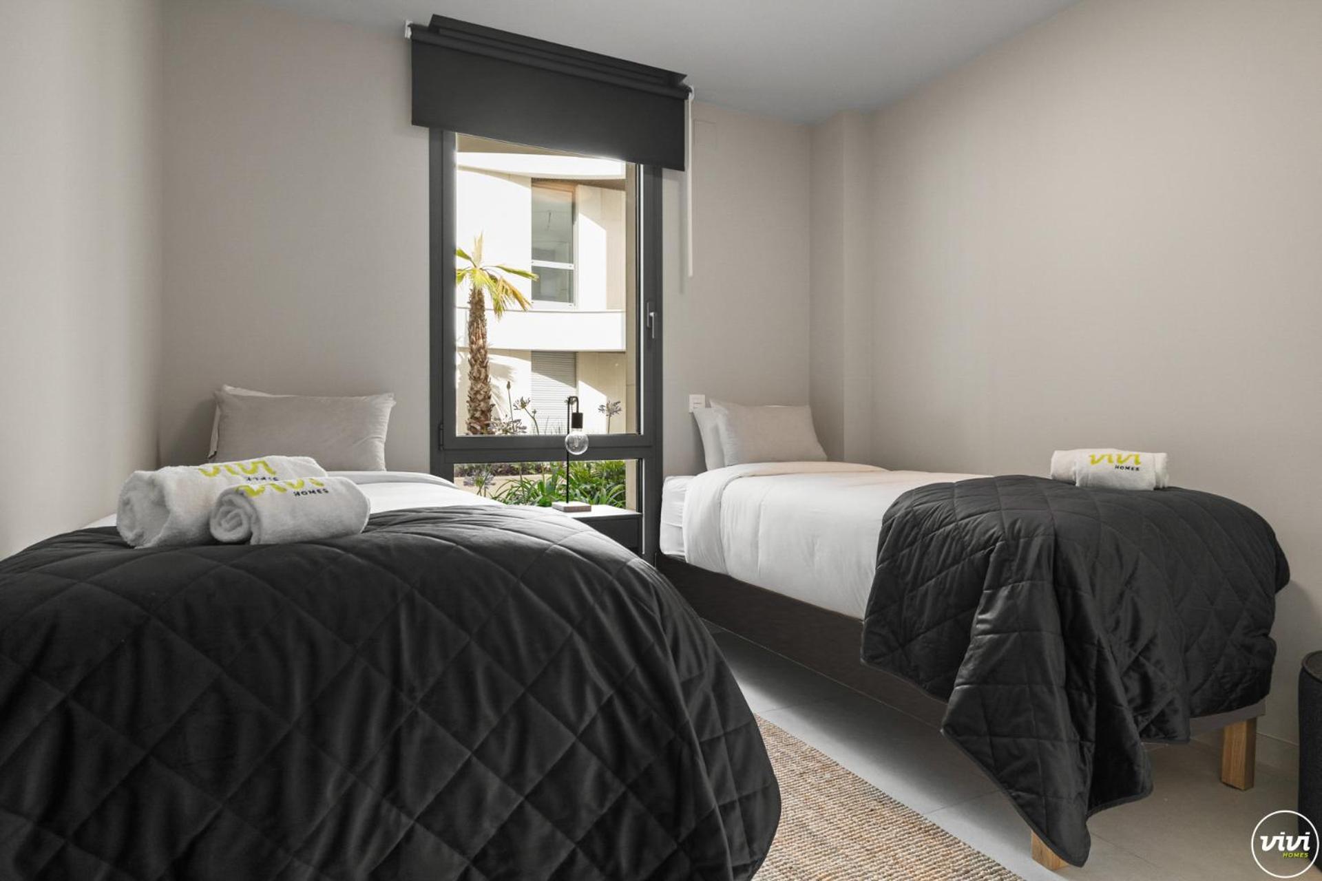 Vivi Homes - Cosy Pool, Gym & * Marbella