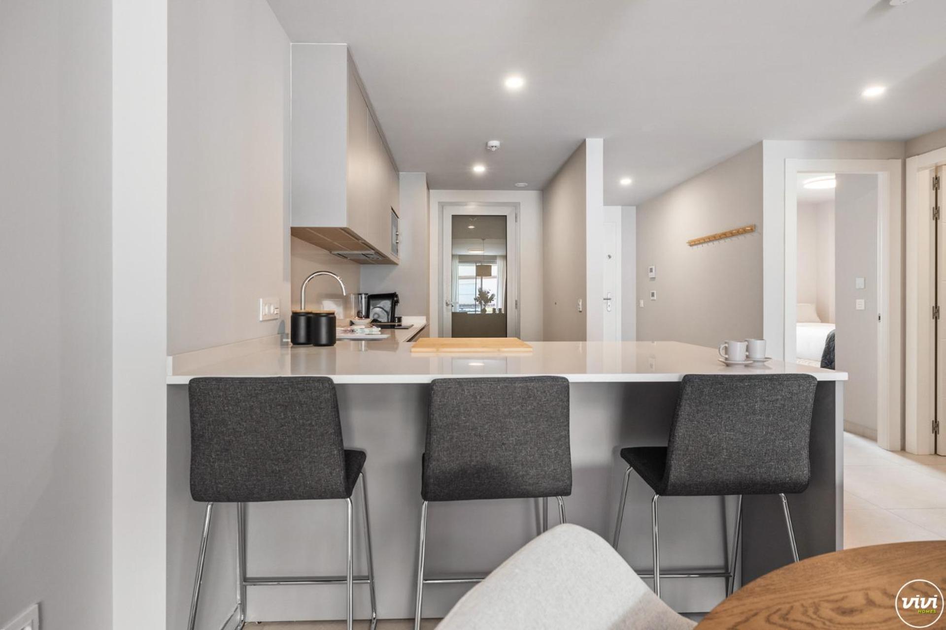 Vivi Homes - Cosy Pool, Gym & Marbella