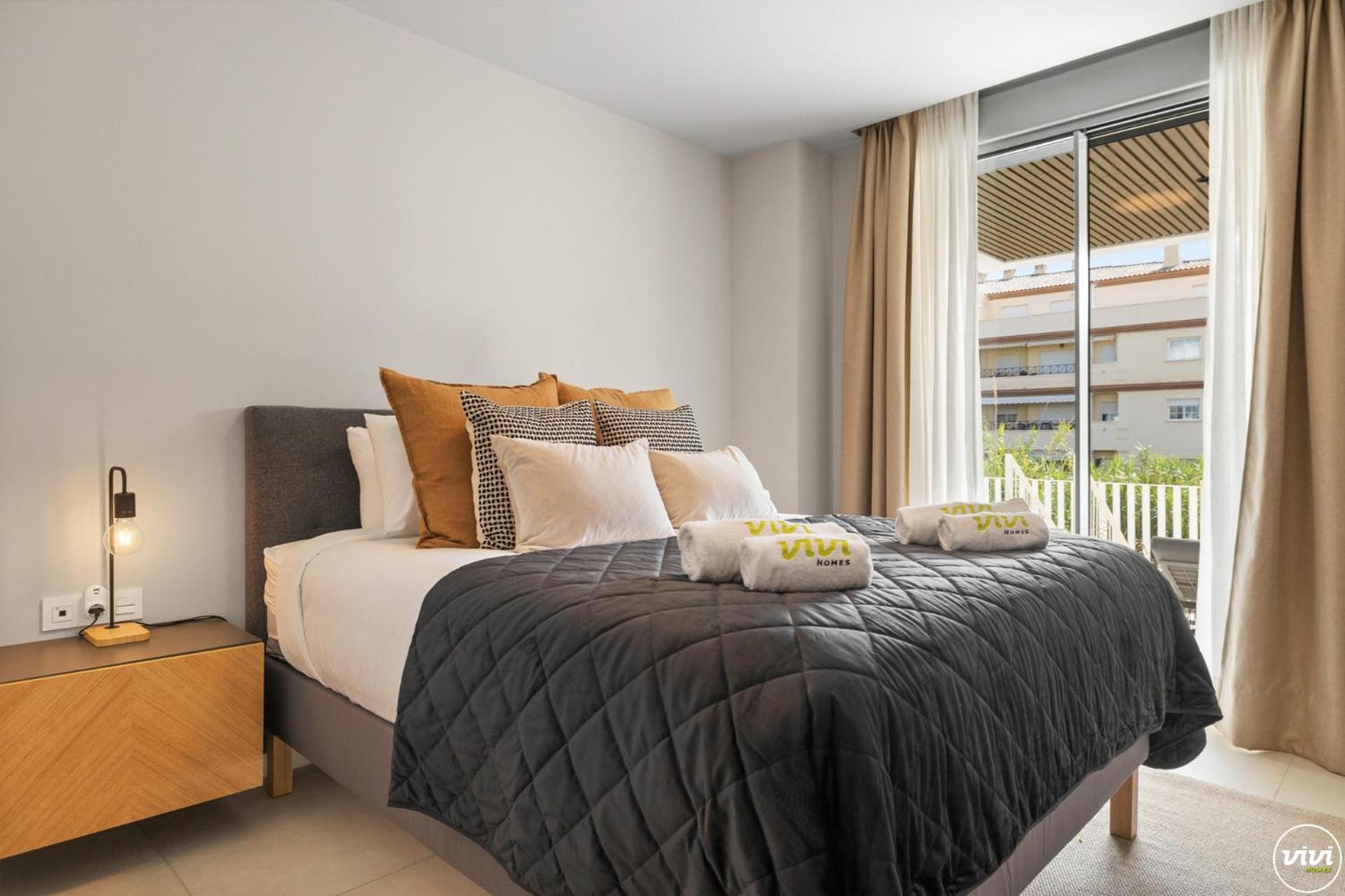Vivi Homes - Cosy Pool, Gym & * Marbella